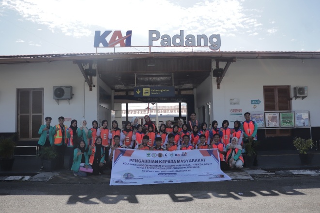 Prodi Ilmu Komunikasi UNIDHA Gelar PKM melalui Company Visit dan Edukasi Literasi Digital Bersama PT KAI Divre II Sumatera Barat